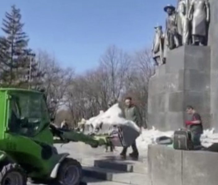 Harkov'daki Shevchenko Anıtı için önlem alınıyor