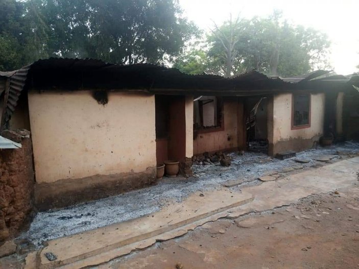 Nijerya'da 34 kişinin öldüğü saldırıda sokağa çıkma yasağı ilan edildi