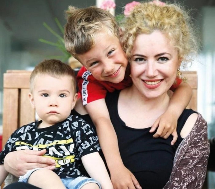 Arka Sokaklar Ali'nin Pınar'ı hem evlendi hem de anne oldu! 'Rıza Baba'nın torunlarına bakın ya..'