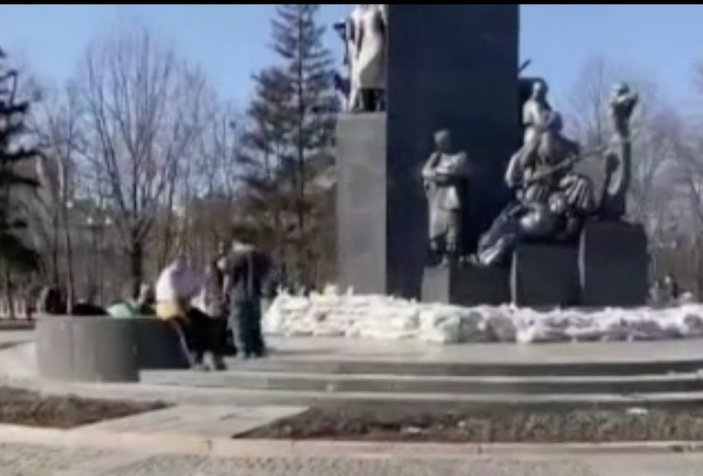 Harkov'daki Shevchenko Anıtı için önlem alınıyor