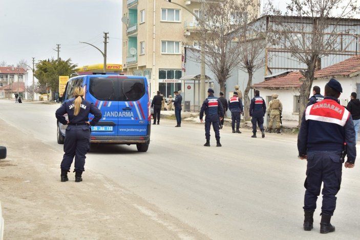 Eskişehir’de silahla 2 kişiyi rehin aldı, vurularak etkisiz hale getirildi