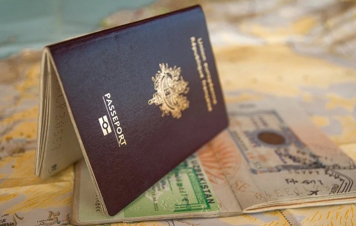 Bulgaristan 'altın pasaport' uygulamasına son verdi