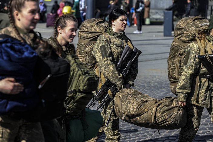 Ukraynalıların orduya katılımları sürüyor