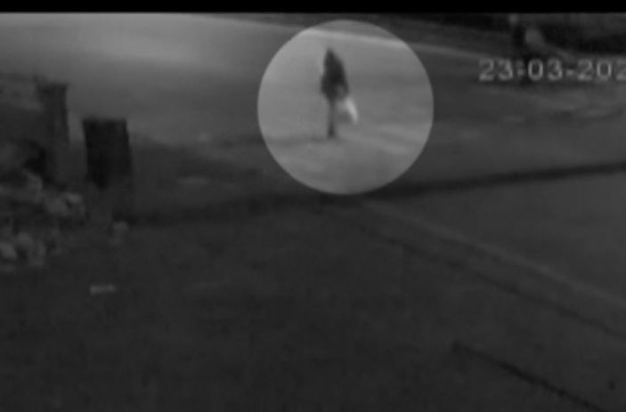 i Ankara'da kavşakta yaşanan kaza güvenlik kamerasına yansıdı