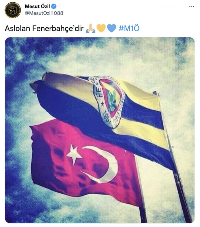 Mesut Özil'den Fenerbahçe paylaşımı