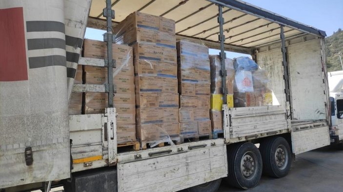 Marmaris’te yaşayan Ukraynalılar ülkelerine yardım gönderdi