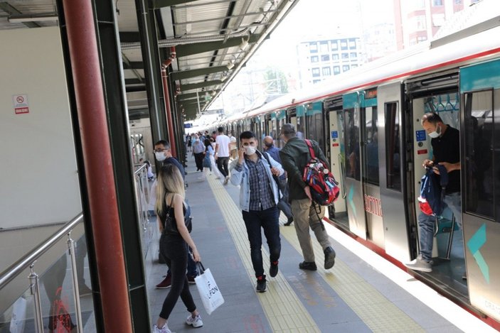 Marmaray’da günlük yolcu rekoru kırıldı