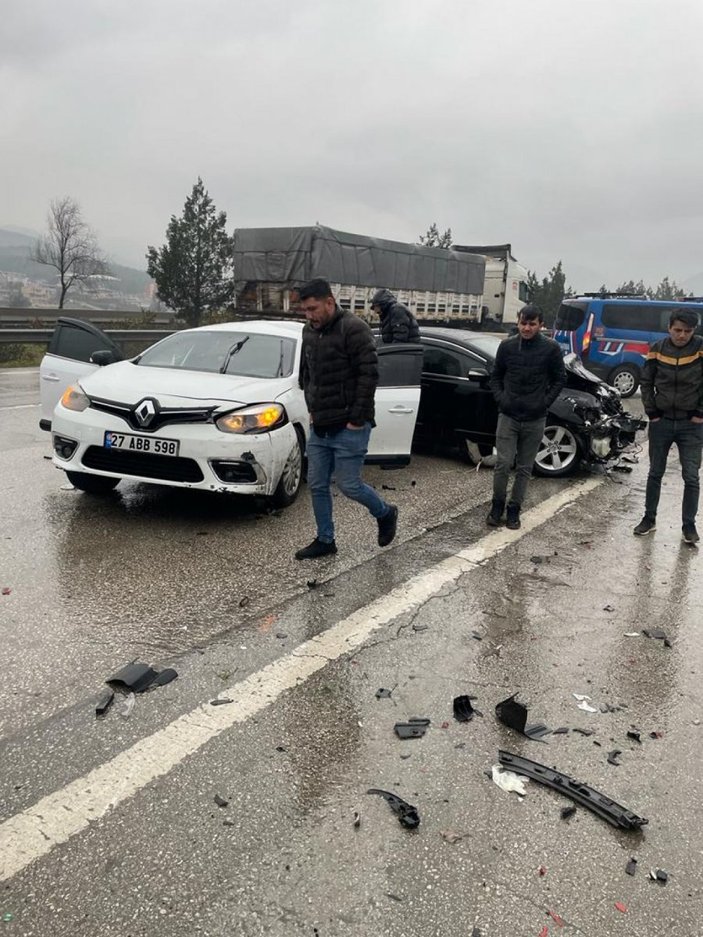 Osmaniye'de kaza: Genç polis öldü