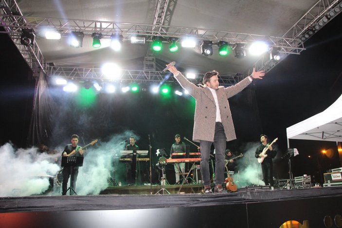 Mustafa Ceceli, Batmanlılara konser verdi