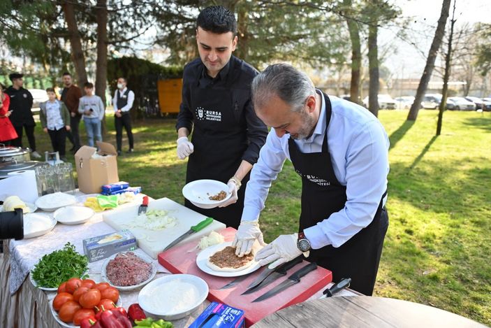 İ CZN Burak’ın Londra’daki ortağı Ronaldo