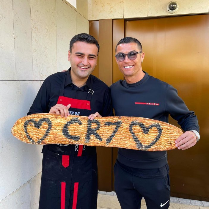 CZN Burak’ın Londra’daki ortağı Ronaldo
