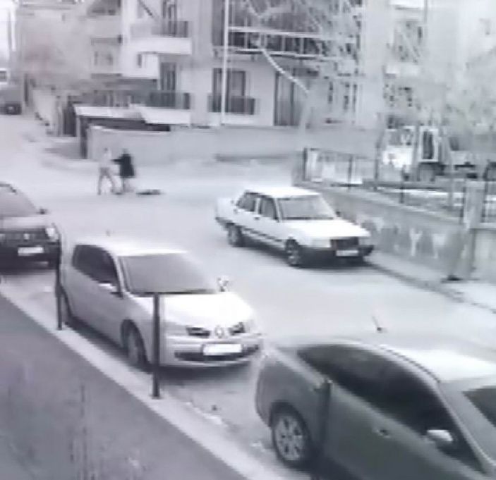 i Konya'da borcunu vermek için çağırdığı şahsı sokak ortasında katletti