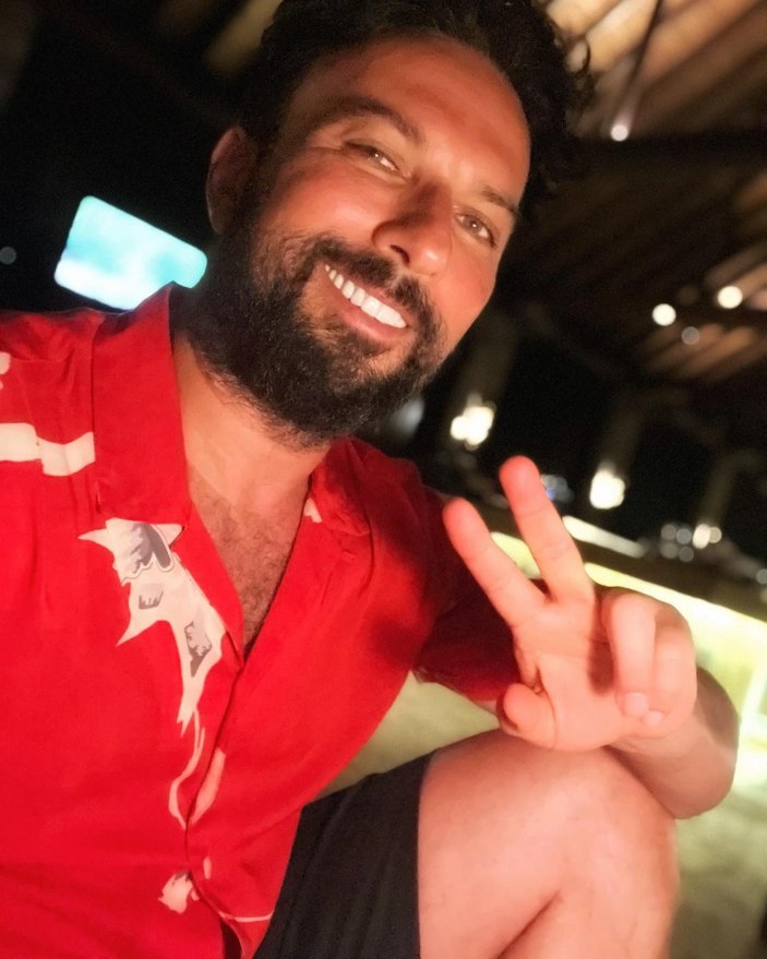 Tarkan’dan mutlu aile pozu