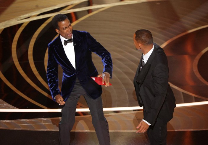 Will Smith'in sunucu Chris Rock'a tokadı, Oscar gecesine damga vurdu