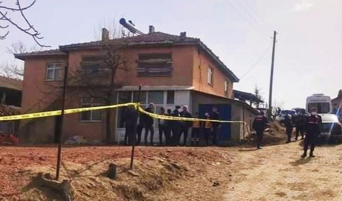 i Edirne'de evlerinde silahla öldürüldüler