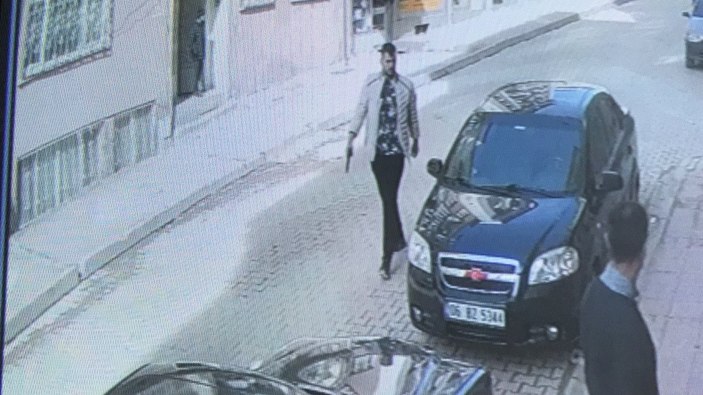 Elazığ'da tartıştığı 2 kardeşi, tabancanın dipçiğiyle darbetti