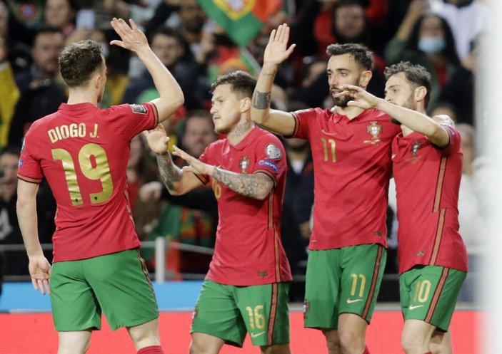 Kuzey Makedonya'yı yenen Portekiz, Dünya Kupası'na gidiyor