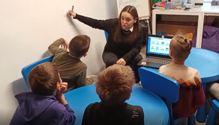 Ukraynalı çocuklar Türkçe öğreniyor