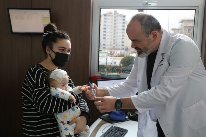 Gürcistanlı Niko bebek, beyin tümöründen Türkiye'de kurtuldu