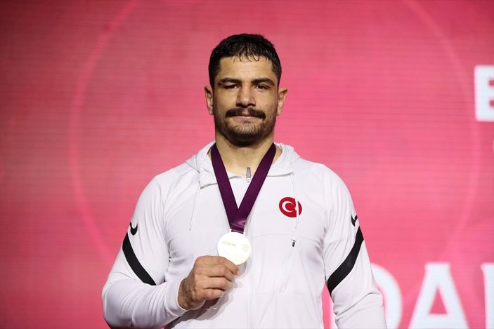 Türkiye, serbest güreşte takım halinde Avrupa ikincisi oldu