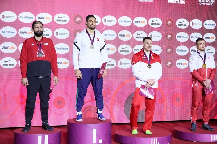 Taha Akgül 9'uncu kez Avrupa Şampiyonu