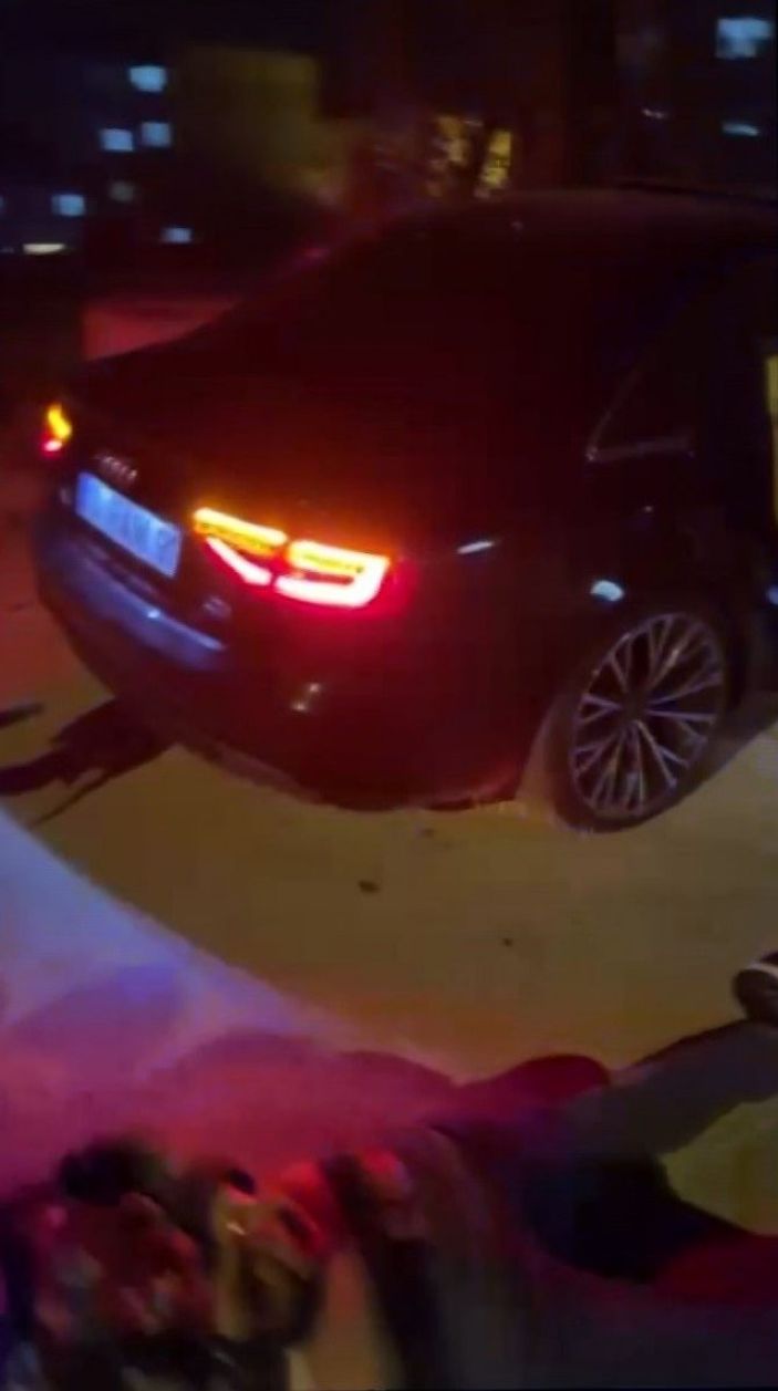 i Bursa'da dur ihtarına uymayan araçtan fazla sayıda uyuşturucu çıktı