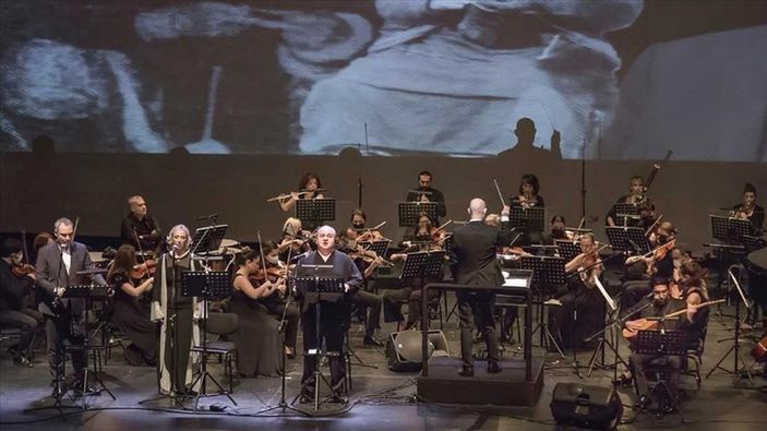 Dostlar Beni Hatırlasın-Aşık Veysel konseri