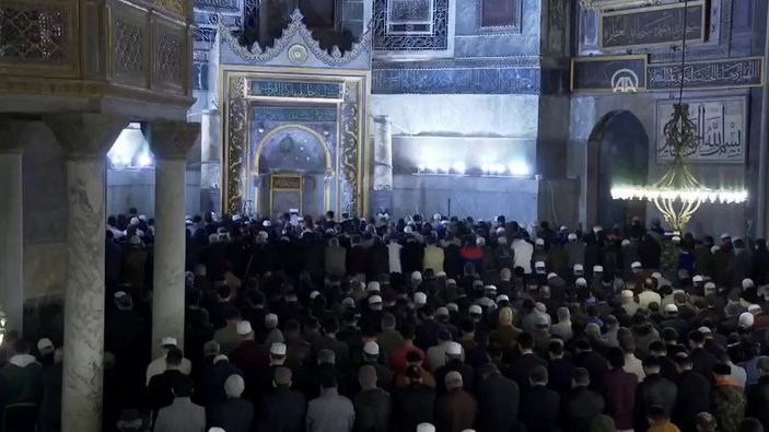 Ayasofya Camii'nde 88 yıl sonra teravih namazı heyecanı