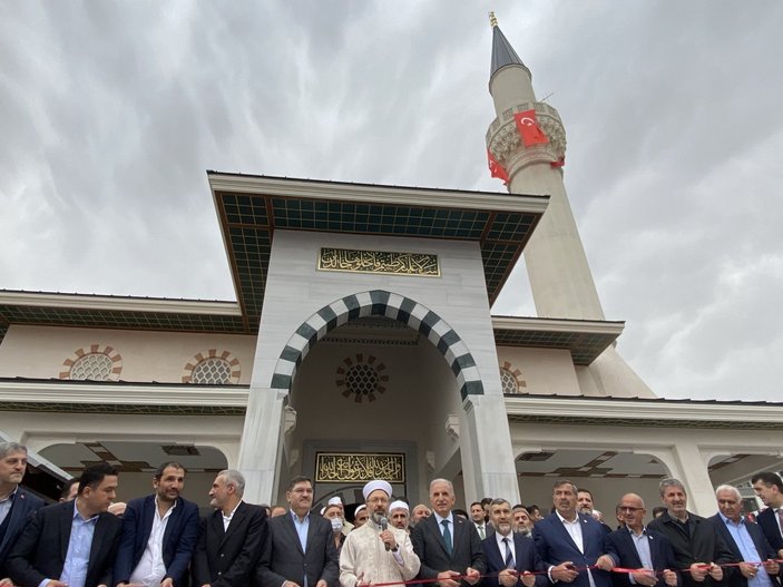 Ali Erbaş: 90 bin camimiz var dediğimizde Müslümanlar gururlanıyor