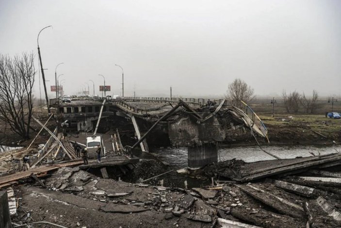 Ukrayna ordusunun geri aldığı İrpin'de savaşın izleri