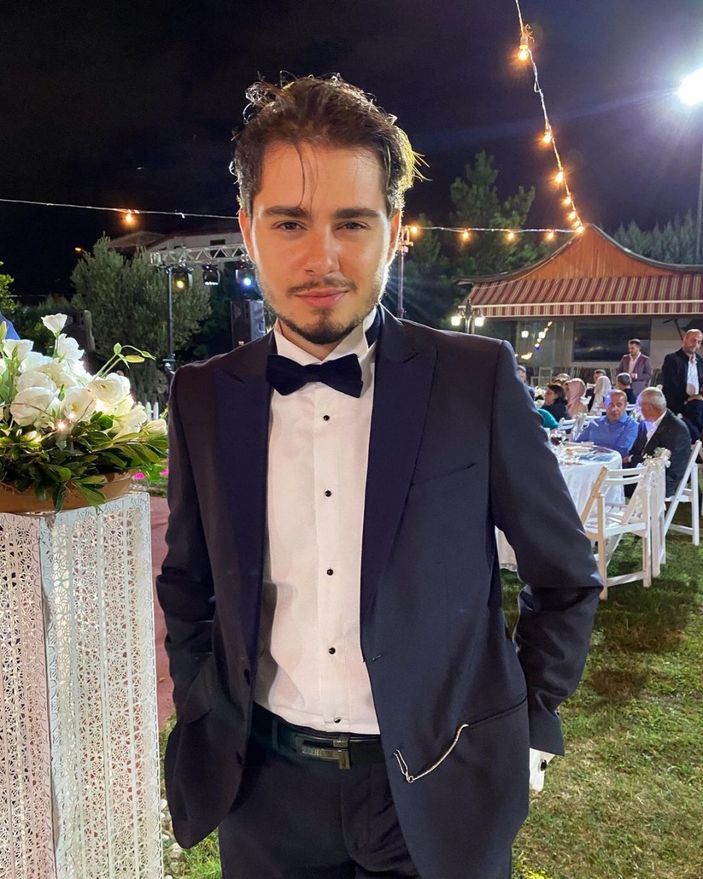 Perihan Savaş'ın oğlu Savaş Zafer'i gören bir daha bakıyor! 'Bu ne yakışıklılık'