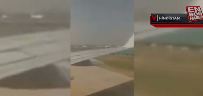 Hindistan’da yolcu uçağı direğe çarptı
