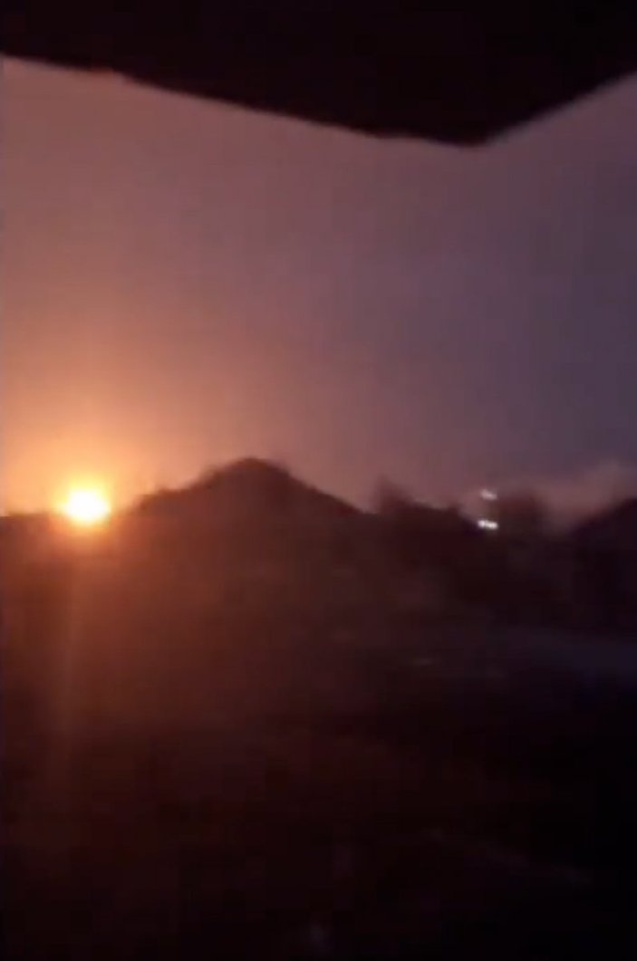 Ukrayna helikopterleri Rus topraklarında petrol rafinerisi vurdu