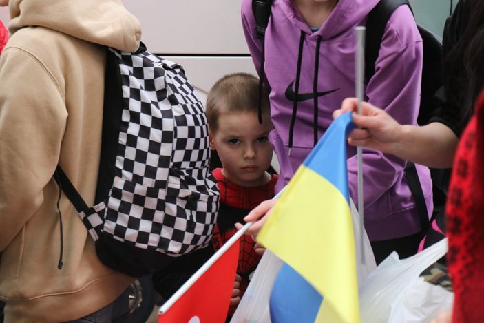 Ukraynalı yetim çocuklara Türkiye kucak açtı