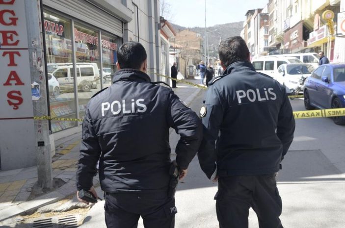 i Afyonkarahisar'da kuzenlerin arazi kavgasında kan döküldü