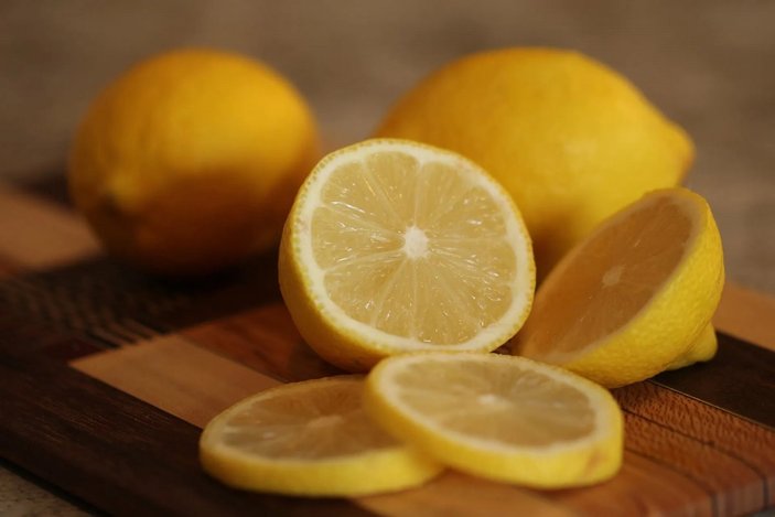 Oruç bozmayan ağrı kesici: Limonu ensenize sürerseniz...