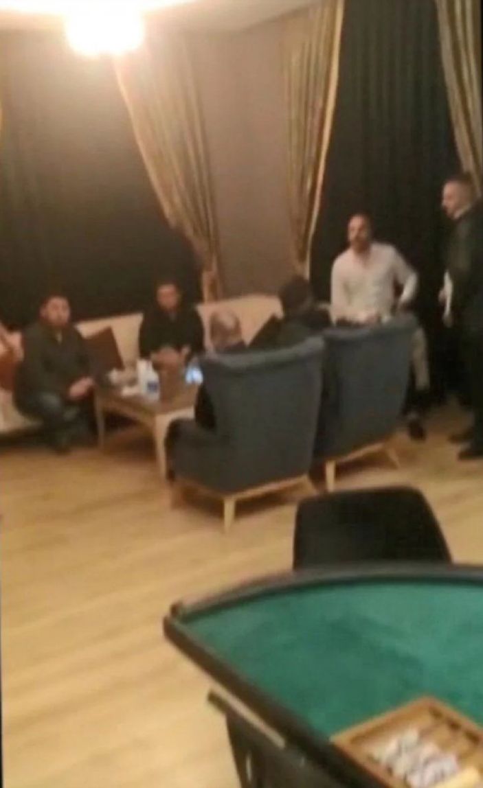 Büyükçekmece'de kumarhaneye çevrilen villaya baskın