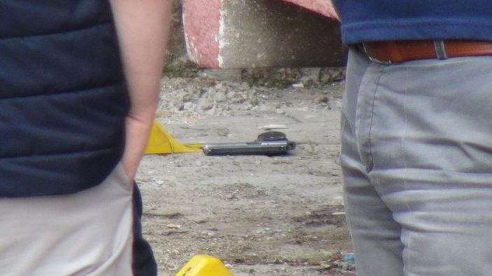 d Şanlıurfa'da polise ateş açan şahıs vurularak etkisiz hale getirildi