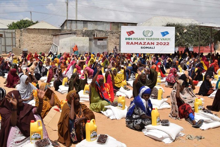 İHH, kuraklıkla boğuşan Somali'ye Ramazan yardımı götürdü