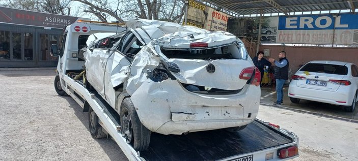 Çanakkale'de haber alınamayan öğretmen, hurdaya dönmüş araçta bulundu