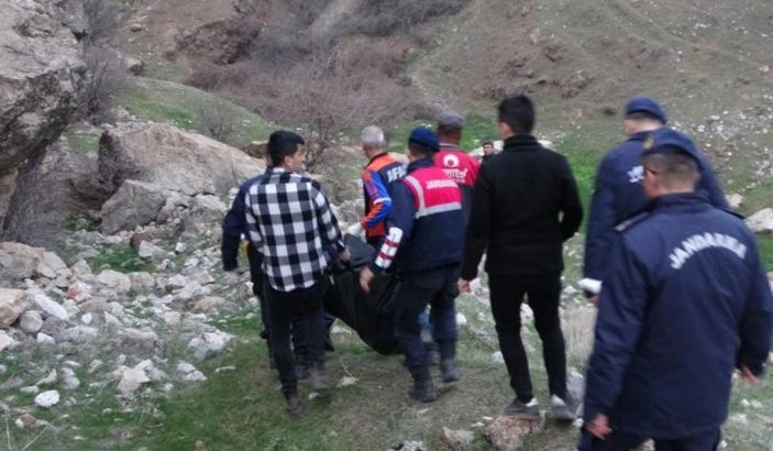 Elazığ'da bir lise öğrencisi Harput Kalesi'nden düştü