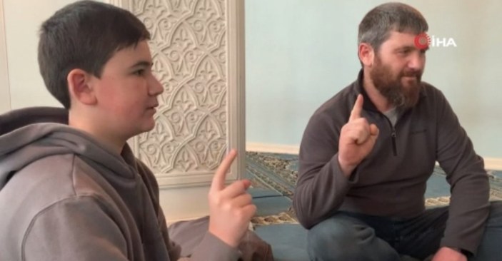 Ukraynalı baba ile oğlu İslamiyet’i seçti