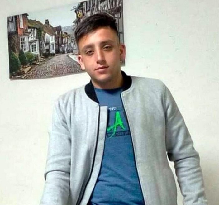 İzmir'de arkadaşını ödünç aldığı telefonu iade etmediği için öldürdü
