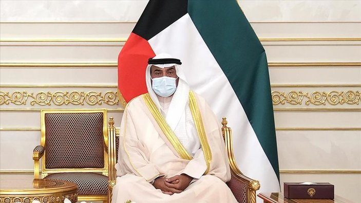 Kuveyt hükümetinin istifası Veliaht Prens'e sunuldu
