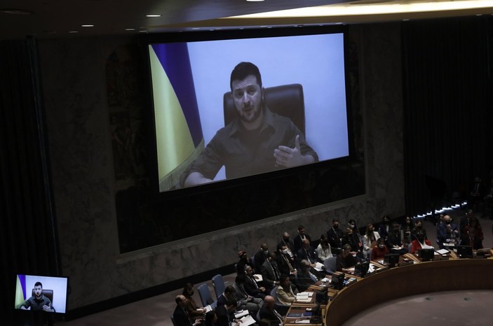Ukrayna Devlet Başkanı Vladimir Zelensky savaştan bu yana 19 parlamentoya hitap etti