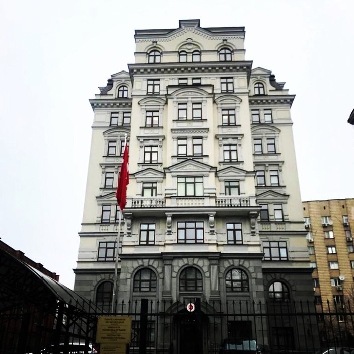 Türkiye'nin Kiev Büyükelçiliği, yeniden faaliyetlerine başladı