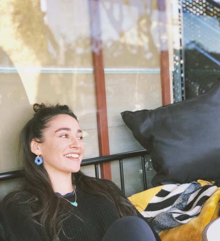 Gönül Dağı Veysel'in biricik aşkı Cemile'yi bir de Instagram'da görün! Mini elbiseli pozları nefes kesiyor...