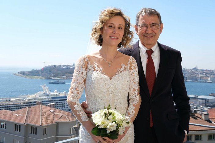 Yazar Orhan Pamuk evlendi
