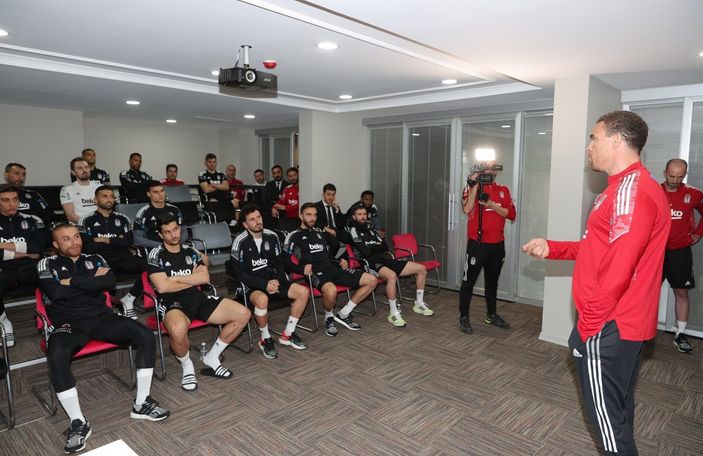 Valerien Ismael, Conte'yi örnek alıyor