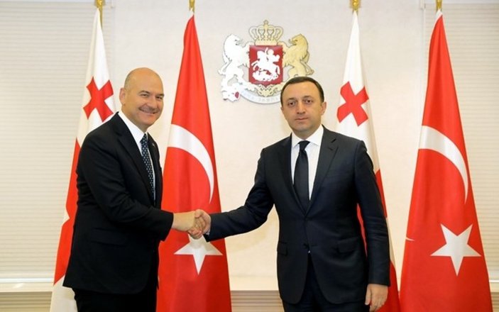 İçişleri Bakanı Soylu, Gürcistan Başbakanı Garibaşvili ile görüştü